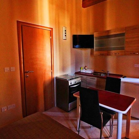 Twenty Antika Apartment Birgu Bagian luar foto