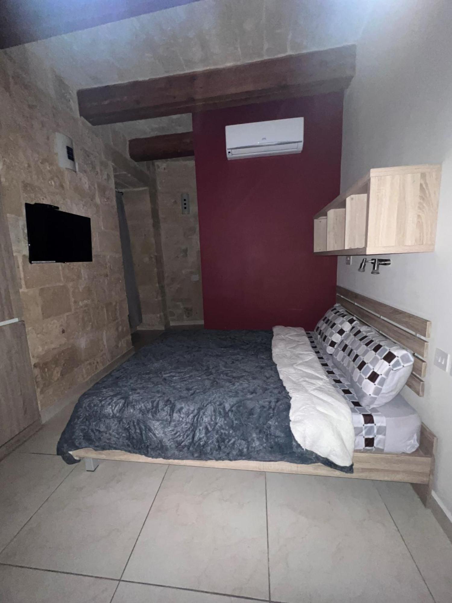 Twenty Antika Apartment Birgu Bagian luar foto