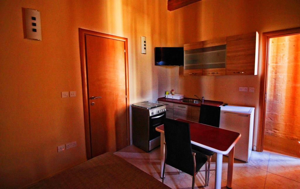 Twenty Antika Apartment Birgu Bagian luar foto